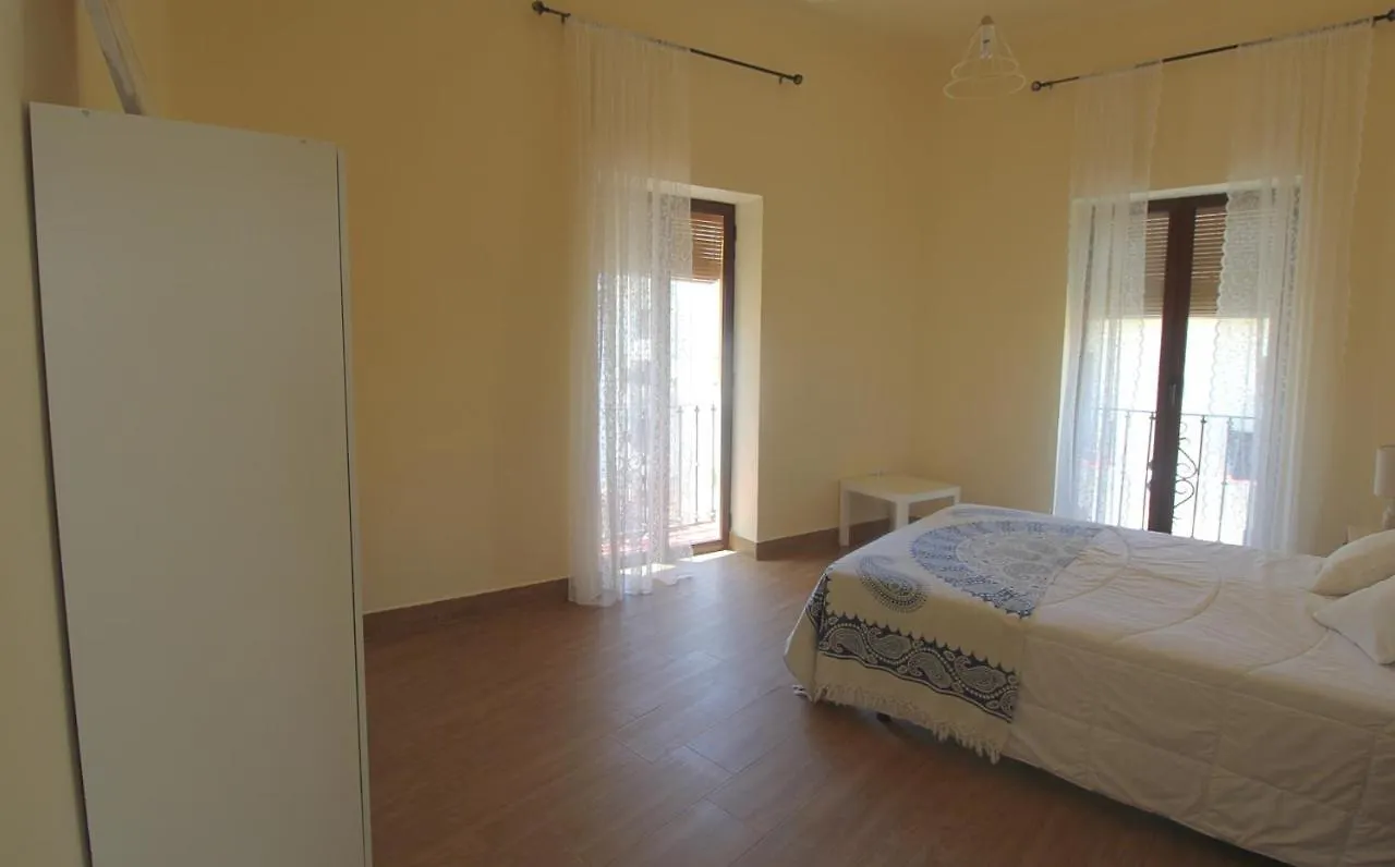 ARCO de los GIGANTES, a perfect apartment for groups Antequera